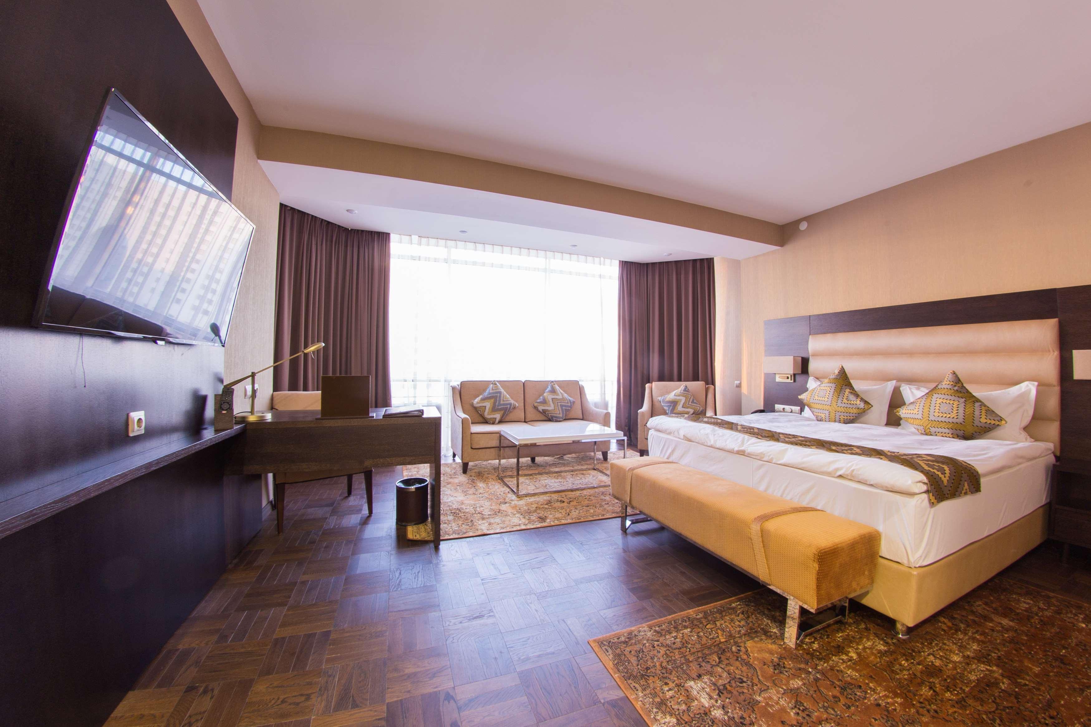 Hotel Western & 3*