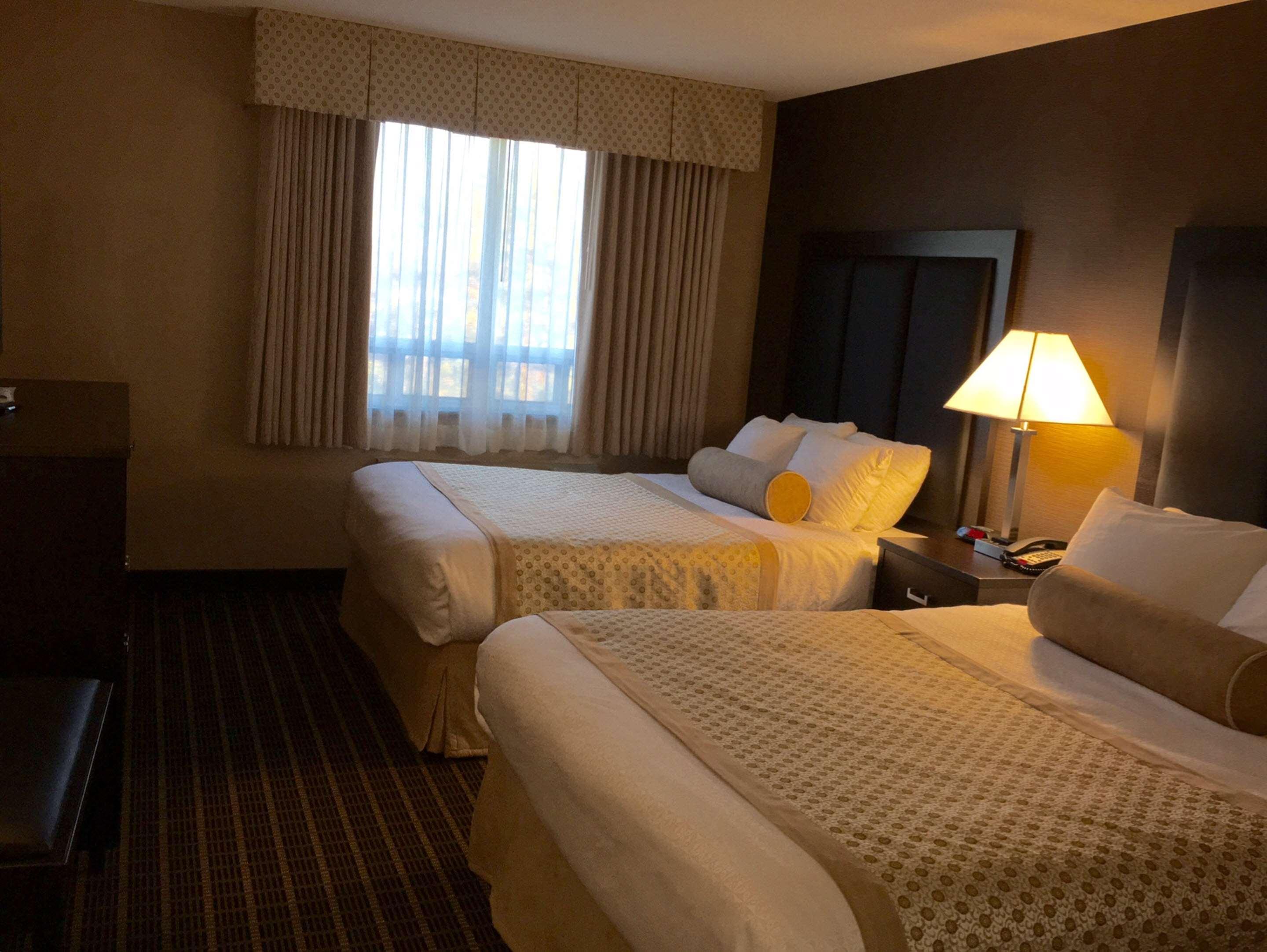 Western & Hotel